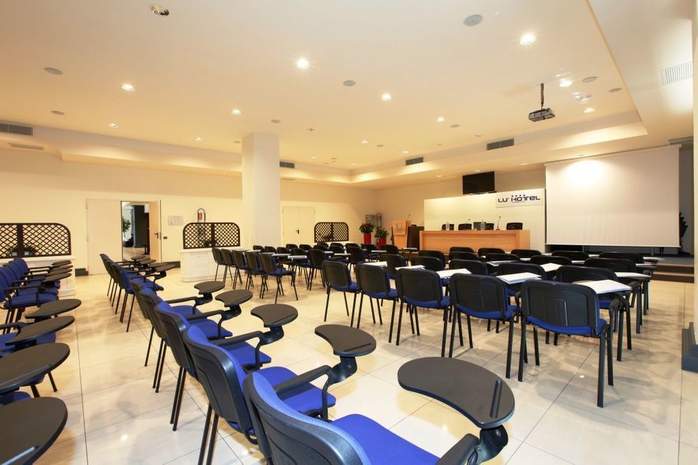 Hotel Altura 4*